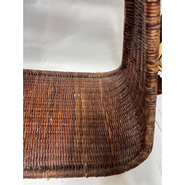 Mid 20th Century Pair of Vintage Triangular Organizer Woven Wicker Baskets For Sale - Image 4 of 17