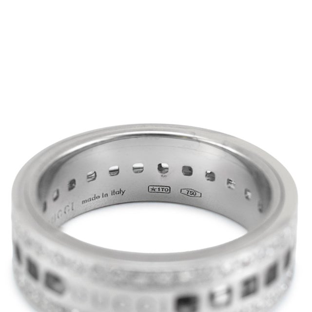 Men’s Retired Gucci 18k White Gold 0.99ctw Diamond Eternity Spinning Band Ring, Size 10 For Sale In Houston - Image 6 of 8