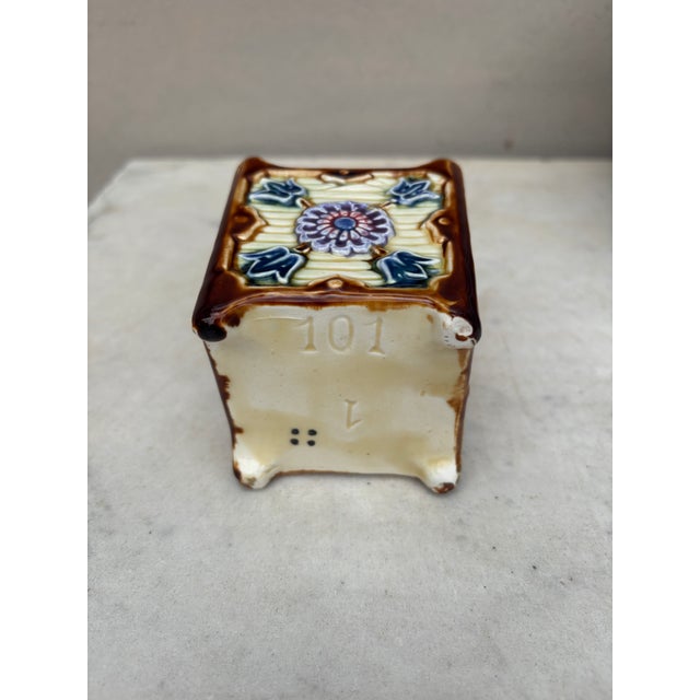 Late 19th Century Small French Majolica Cache Pot Onnaing, Circa 1890 For Sale - Image 5 of 6