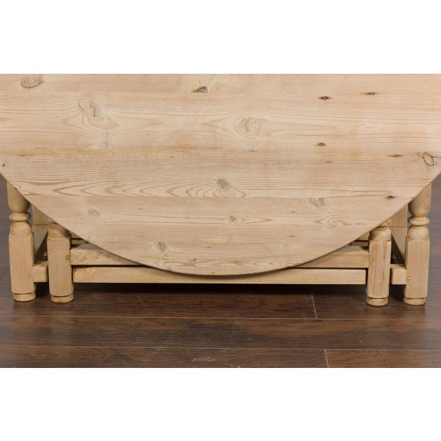 English Pine 19th Century Drop Leaf Table with Oval Top and Carved Apron For Sale - Image 9 of 12