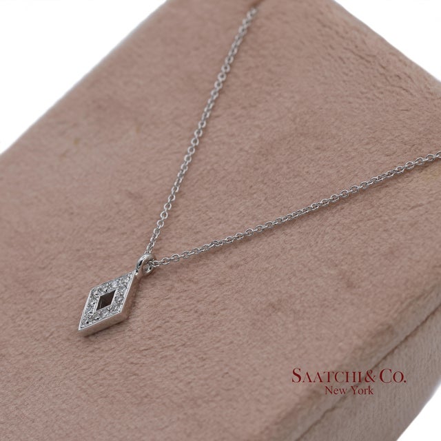18k(750) White Gold Natural Diamond Rhombus Shape Pendant Necklace With Chain For Sale - Image 11 of 11