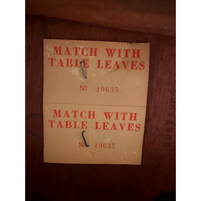 Vintage Drexel "Travis Court" Mahogany Drop-Leaf Dining Table No. 19635 – Includes 3 Leaves & Custom Protective Pads For Sale - Image 13 of 18