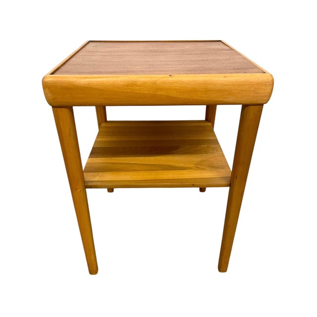Vintage Mid Century Modern Two-Tier End Table With Raised Edge Top and Lower Shelf For Sale In Seattle - Image 6 of 9
