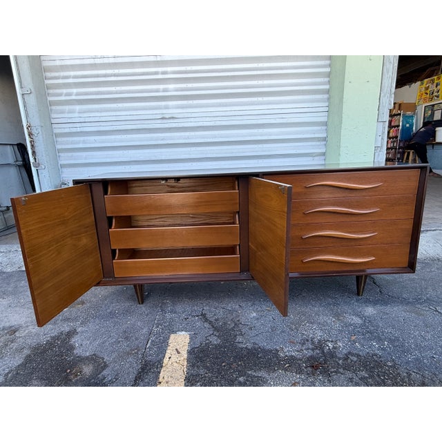 1950s 1950s Mid Century Italian Marquetry Credenza Sidboard For Sale - Image 5 of 12