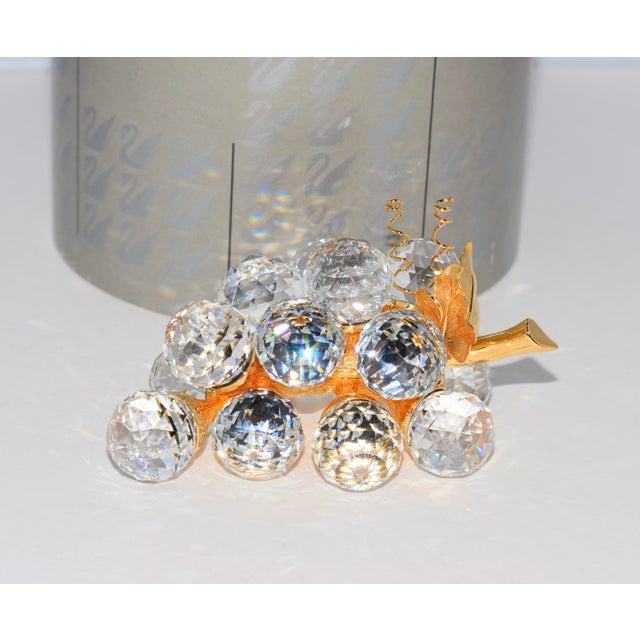 Swarovski 1980s Swarovski Crystal 15 Grapes Gold Stem & Leaf Sparkling Fruit Coll Pin Retired For Sale - Image 4 of 7