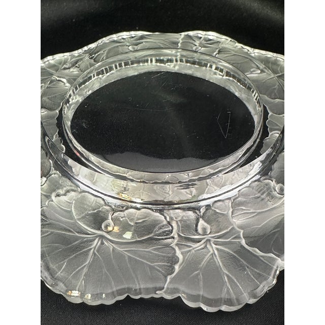1960s Lalique Honfleur Geranium Dish 5-3/4" | Frosted Glass Rim | Signed Lalique France For Sale - Image 9 of 9