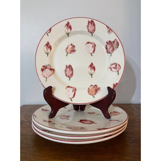 Waverly has always been known for their floral fabrics, and the floral patterns on their dinnerware will inspire you as...