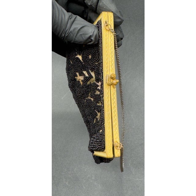 Beautiful Art Déco French beaded evening bag, 1920’s-1930’s. This little antique purse features black glass seed bead body...