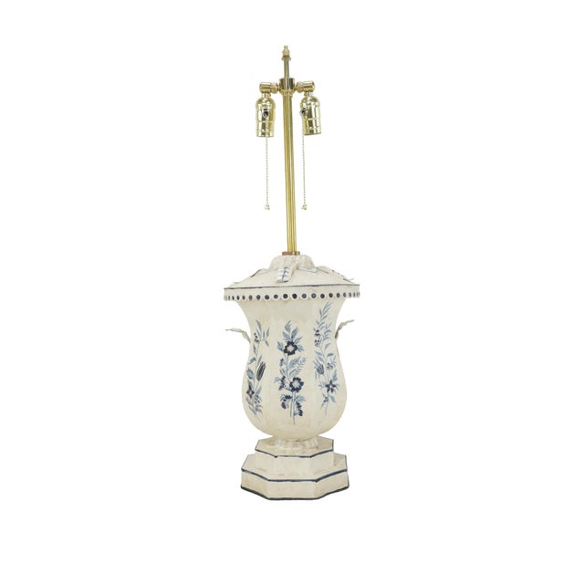 A Pair of Vintage 1980s Hand-Painted Blue and White Toleware Table Lamps - For Sale - Image 10 of 12