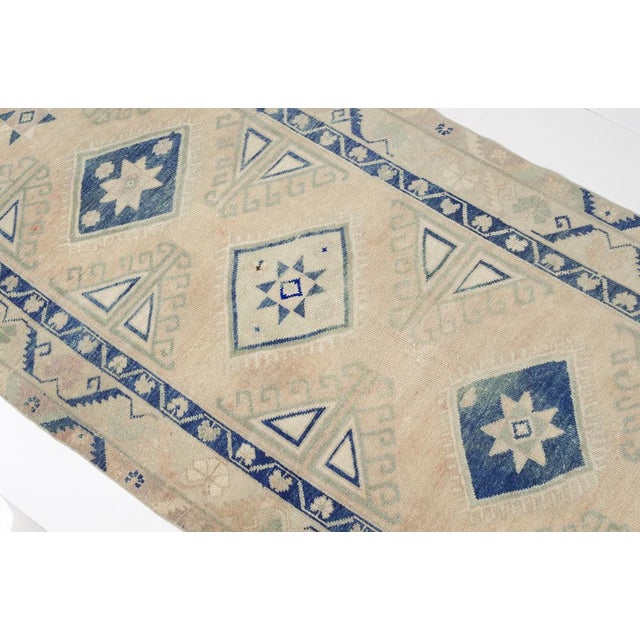 Handmade Beige and Blue Oushak Wool Runner Rug For Sale - Image 4 of 11