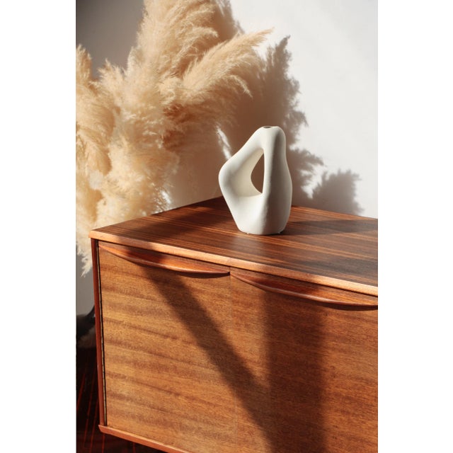 Vintage Zebrano and Walnut Sideboard from Morris of Glasgow, 1960s For Sale - Image 4 of 18