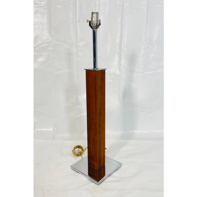 Wood 1960s Mid-Century Modern Walter Von Nessen Walnut and Chrome Table Lamp For Sale - Image 7 of 15