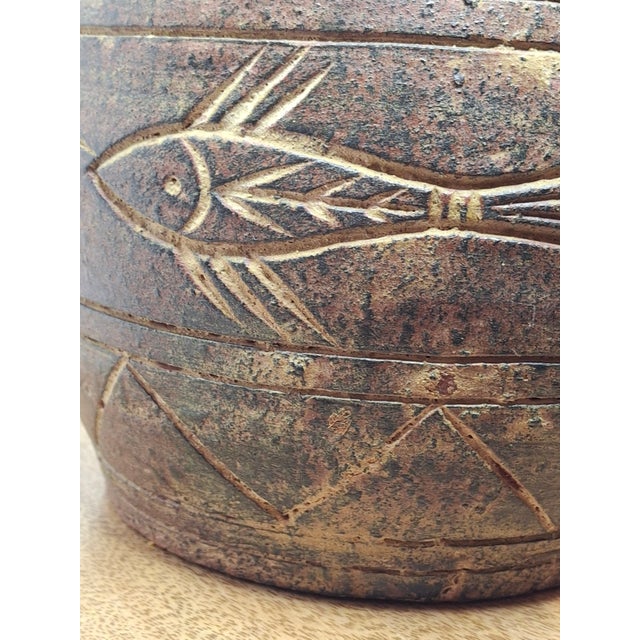 1950s Mid 20th Century Kenyan Kisii Soapstone Vase With Incised Fish and Geometric Motifs - Hand-Carved For Sale - Image 5 of 11