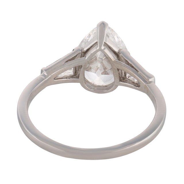 1950s French Gia 2.55 Carat Antique Pear Shape Diamond Platinum Engagement Ring, Size 7 For Sale In Los Angeles - Image 6 of 6
