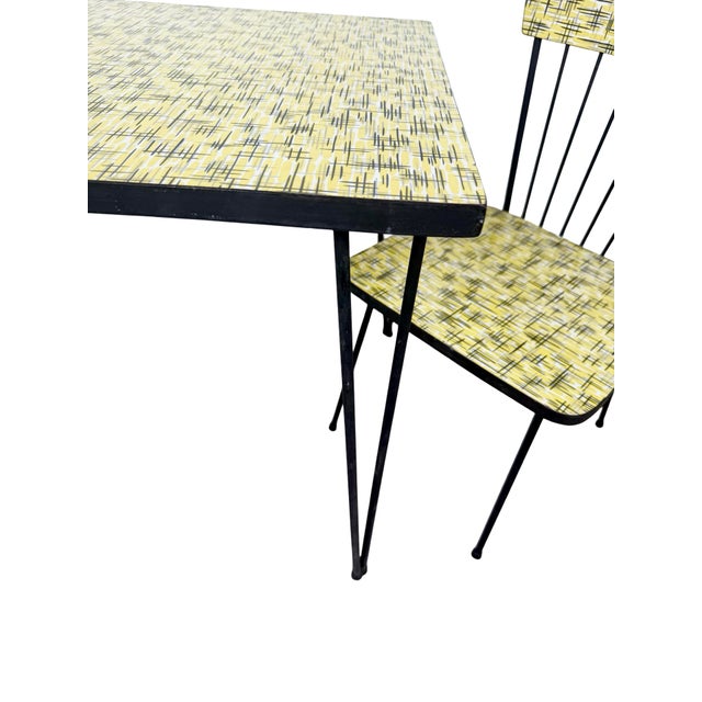 1960s Mid-Century Child’s Dinette Set With Yellow Crosshatch Laminate For Sale In Philadelphia - Image 6 of 18