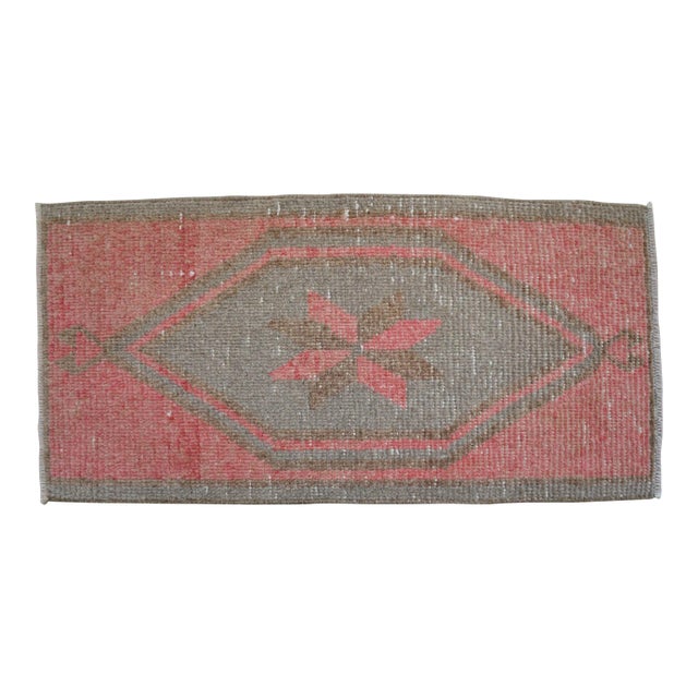 Hand Knotted Door Mat, Entryway Rug, Bath Mat, Kitchen Decor, Small Rug, Turkish Rug - 1′6″ × 2′11″ For Sale