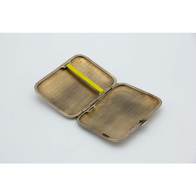 Rectangular Silver Cigarette Case with Rounded Corners, in Good conditions. Designed 1920 to 1949