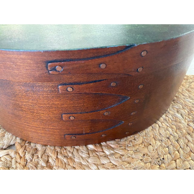 Folk Art 1980's Oval Bentwood Shaker Box, Folk Art Rural Scene, Artist Signed Inez, 11" For Sale - Image 3 of 17