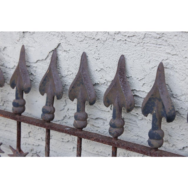 Antique Cast Iron Garden Fence Section With Spear Finials And Star Motif For Sale - Image 15 of 18