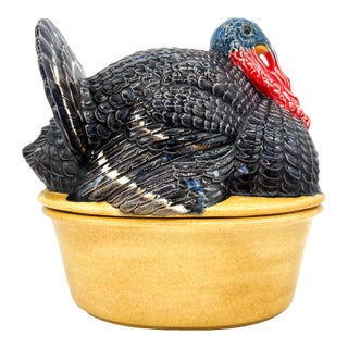 1975 Byron Molds Turkey Hobby Ceramic Covered Casserole Dish – Traditional / Thanksgiving Décor For Sale