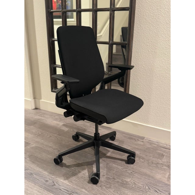 Contemporary Steelcase Gesture Office Chair For Sale - Image 3 of 9