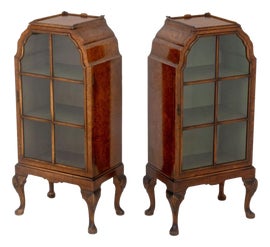 Example of China and Display Cabinets
