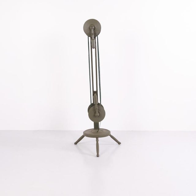 Antique Green Painted Spinning Wheel, 1900 For Sale - Image 4 of 9