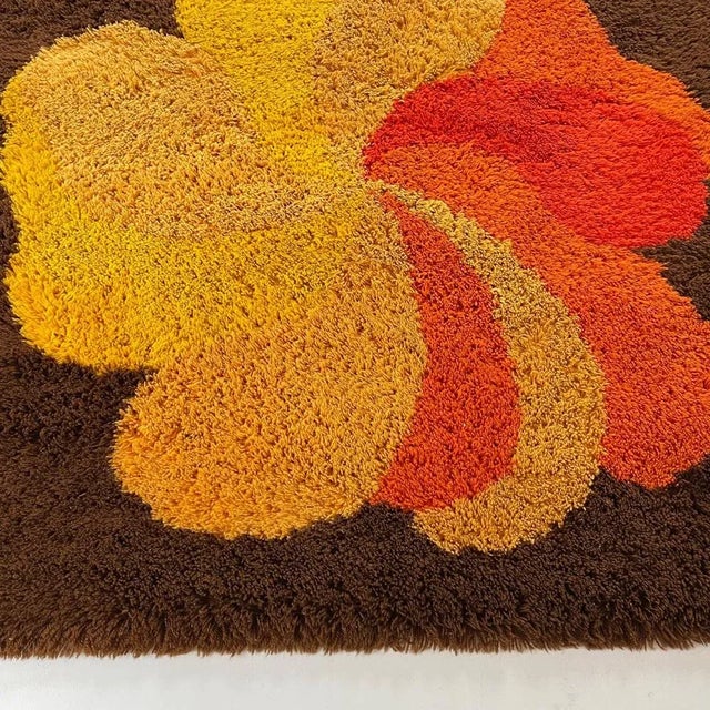 1970s Vintage Modernist German High Pile Rug in the style of Panton, 1970s For Sale - Image 5 of 14