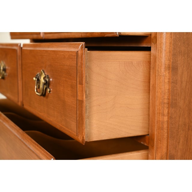 Ethan Allen Early American Solid Maple Chest-on-Chest Seven-Drawer Highboy Dresser For Sale - Image 10 of 17