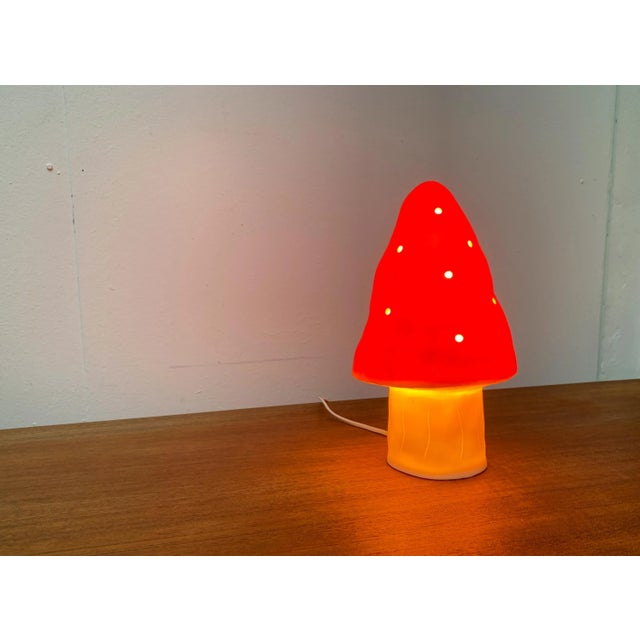 Postmodern German Plastic Mushroom Table Lamp from Heico For Sale - Image 10 of 18