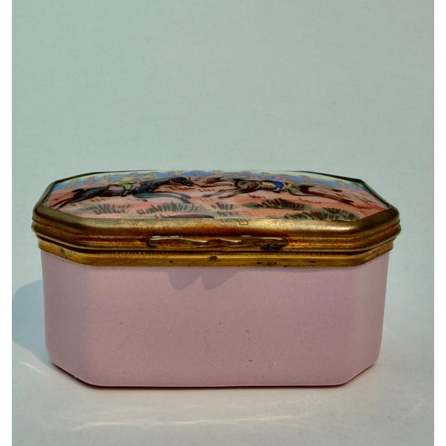 English Horse Racing Enamel Trinket Box Early 19th Century For Sale - Image 10 of 11