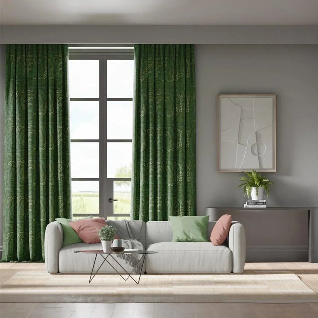 Imagine feeling cocooned by the calmness of nature and making patterns with favourite sprigs and delicate leaves. Inspired...