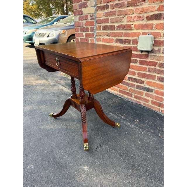 Early 20th Century Antique American Classical Style Duncan Phyfe Carved Mahogany Drop Leaf Side Table, For Sale - Image 5 of 18