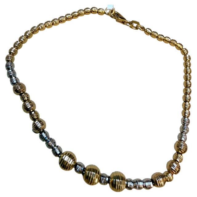 18 Karat Yellow & White Gold 5.8 Gm, 7 Inch Long, Two Tone Ball Bracelet For Sale In New York - Image 6 of 8