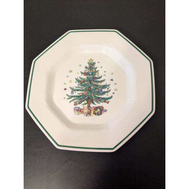 Nikko Christmastime 10-3/4 inch Octagonal Dinner Plate This plate is part of a discontinued but popular holiday dinnerware...