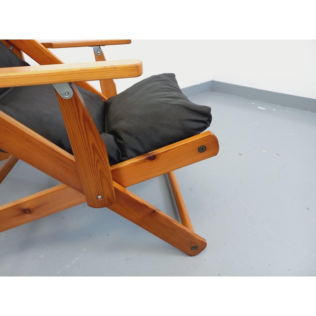Vintage Adjustable Folding Chaise Lounge in Pine and Faux Leather, 1960s For Sale - Image 13 of 17