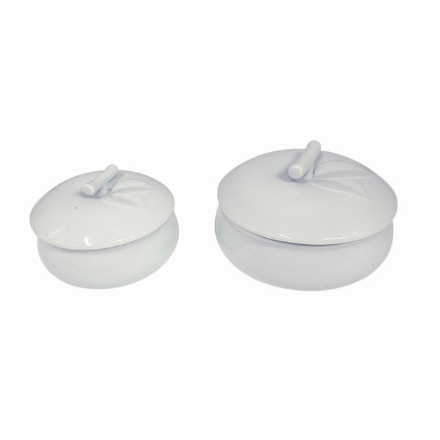 Set of 2 Vintage Korean Celadon Lidded Serving Bowls With Grapevine and Leaf Relief For Sale In San Francisco - Image 6 of 10