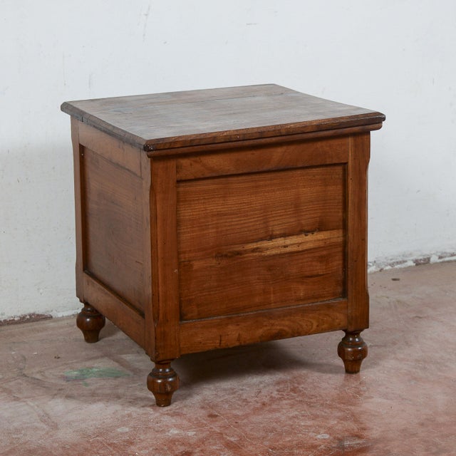 This unusual stool dates back to the late 19th or early 20th century, a time when domestic functionality met artisanal...