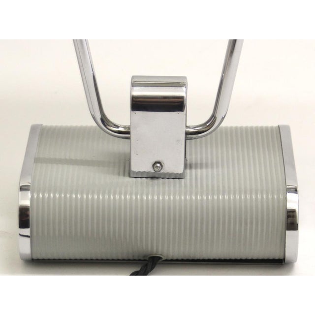 Art Deco French Grey and Chromed Table Lamp by Eileen Gray for Jumo, 1940s For Sale - Image 9 of 17