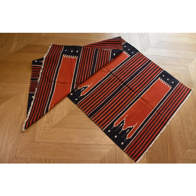 1970s Indian Red, White, and Blue Mehrab Rug, 1970s For Sale - Image 5 of 16