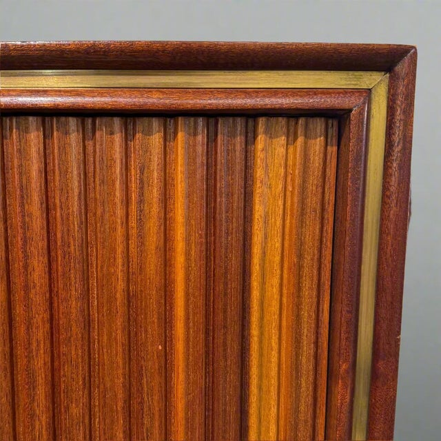 1950s Modernist Four Door Cabinet by Oswaldo Borsani For Sale In New York - Image 6 of 18