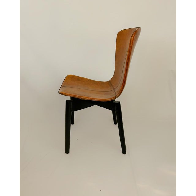 Saddle Leather and Oak Shell Chair attributed to Michael W. Dreeben for Mater, 2010s For Sale - Image 3 of 7