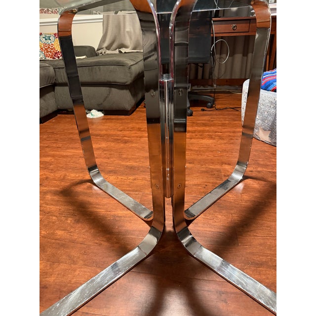 Metal Italy 1970s Mid-Century Modern Glass and Stainless Steel Dining Table - Unsigned Gary Gutterman / Axius Design. For Sale - Image 7 of 9