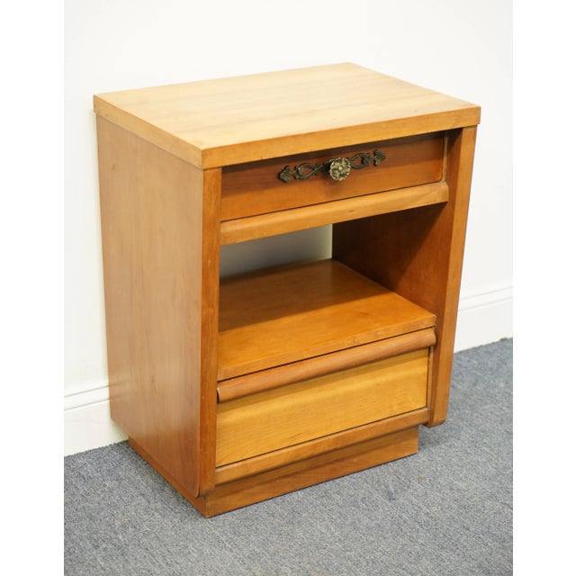 CAVALIER FURNITURE 20" Open Cabinet Nightstand 6109 26" High 20" Wide 15" Deep We specialize in high end used furniture...