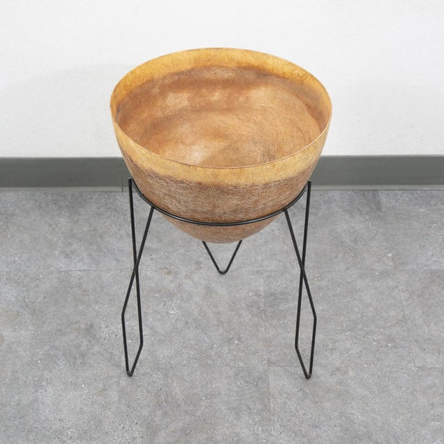 1960s Mid Century Modern Planter Kimball Bullet Round Atomic Plant Stand Tan Fiberglass For Sale - Image 5 of 12