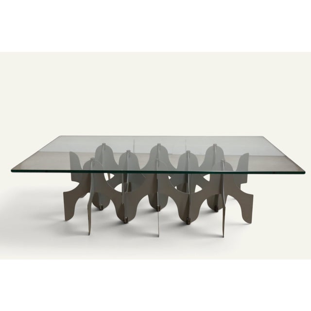 Minimalist Sculptural Coffee Table in Metal and Glass, 1980s For Sale - Image 17 of 18