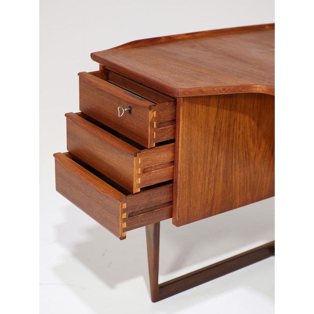 Boomerang Freestanding Desk by Peter Lovig Nilsen for Løvig, Denmark, 1965 For Sale - Image 18 of 18