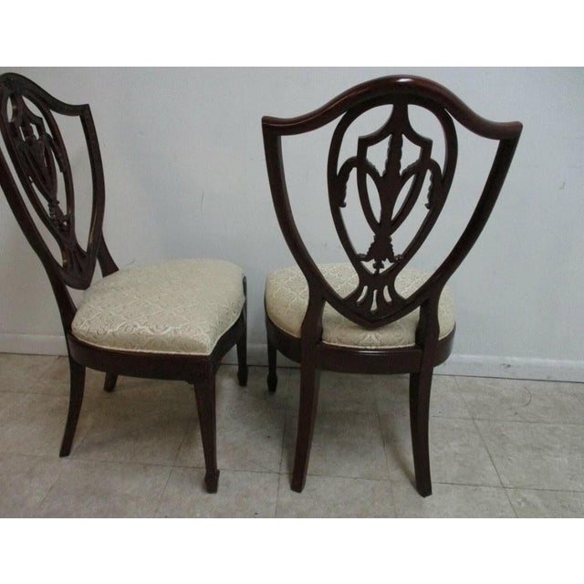 1980s Pair Drexel Mahogany Chippendale Shield Back Dining Side Chairs B For Sale - Image 10 of 13