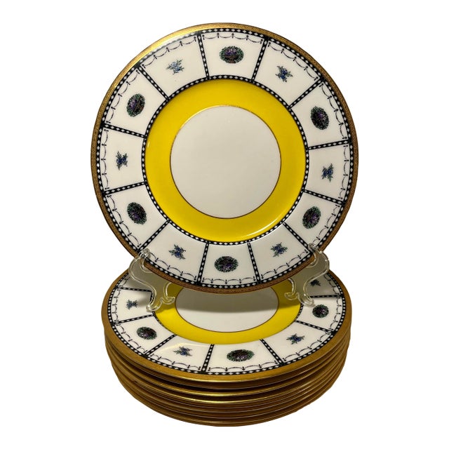 Set of 10 Circa 1915 Royal Worcester Porcelain Dinner Plates Gold Rim 10 1/2" For Sale
