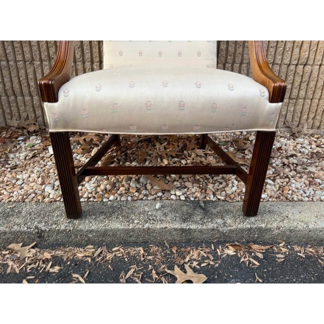 English Late 20th Century Hickory Southwood Furniture Chippendale Style Mahogany Armchair For Sale - Image 3 of 10